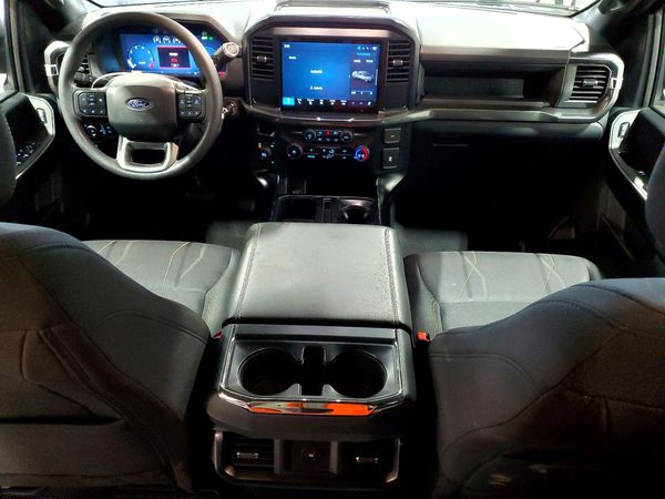 2025 FORD F150 STX