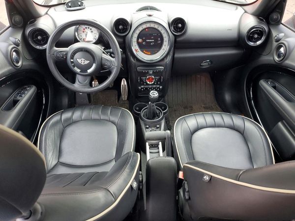 2014 MINI COOPER