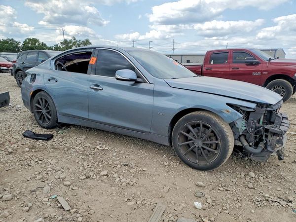 2016 INFINITI Q50