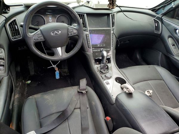 2016 INFINITI Q50