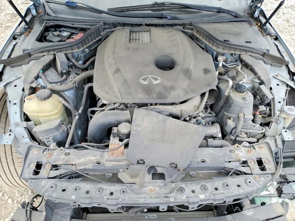 2016 INFINITI Q50
