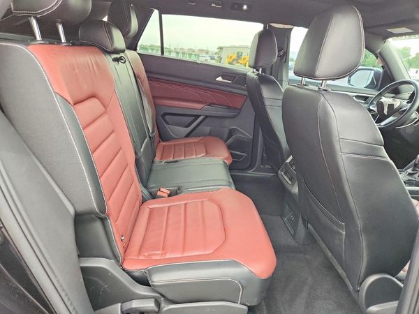 2021 VOLKSWAGEN ATLAS CROSS SPORT 4Motion SEL Premium
