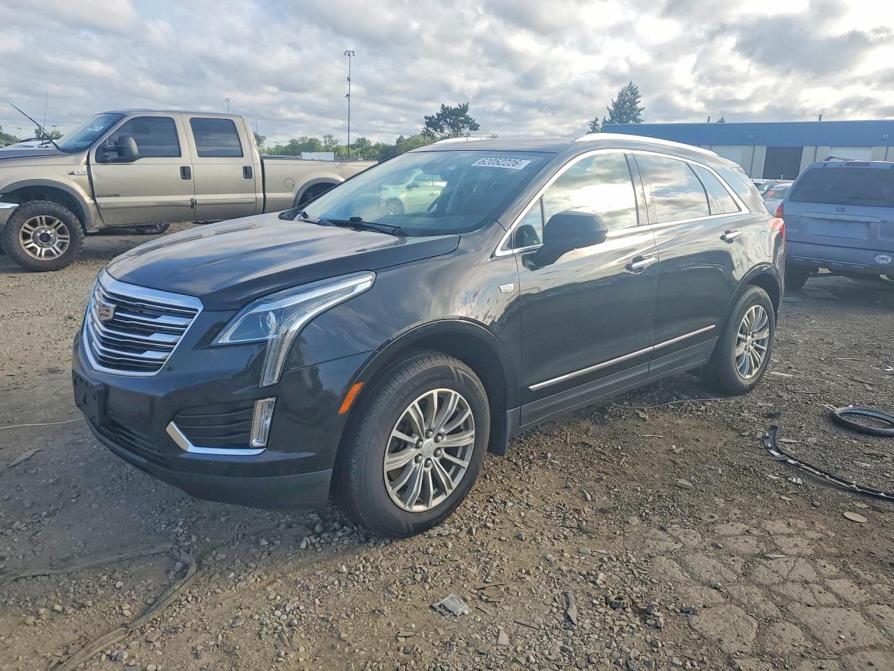 2017 CADILLAC XT5 Luxury
