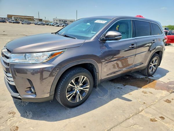 2019 TOYOTA HIGHLANDER LE/LE Plus