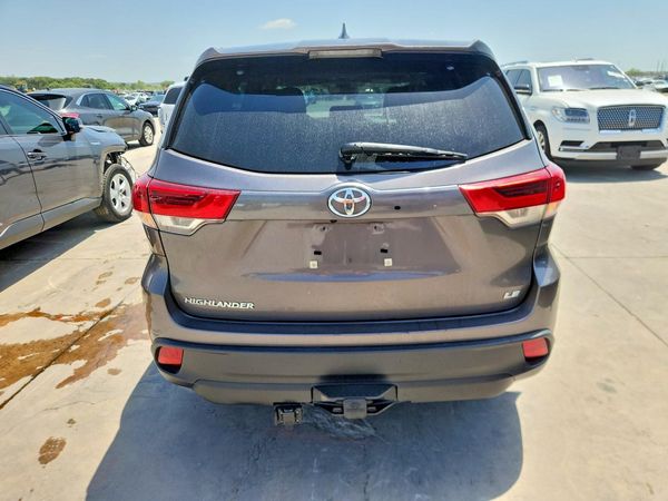 2019 TOYOTA HIGHLANDER LE/LE Plus