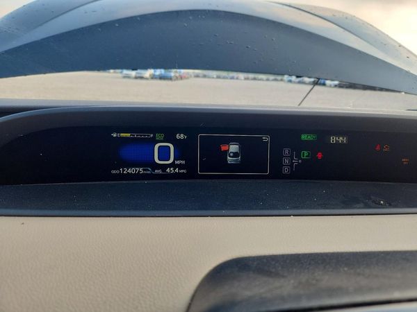 2016 TOYOTA PRIUS