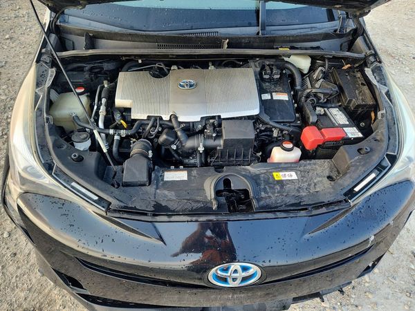 2016 TOYOTA PRIUS
