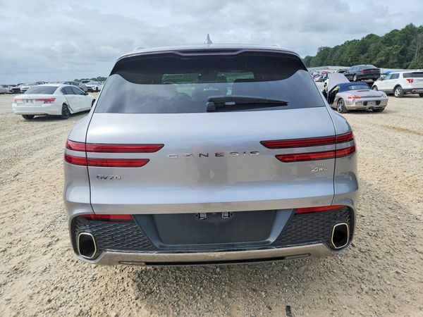 2022 GENESIS GV70