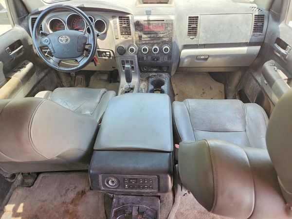 2012 TOYOTA SEQUOIA — CKPT