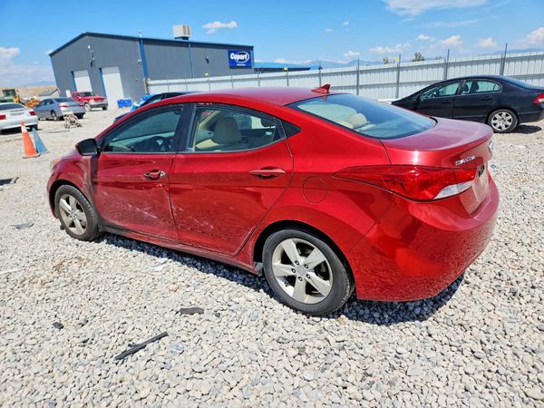 2013 HYUNDAI ELANTRA