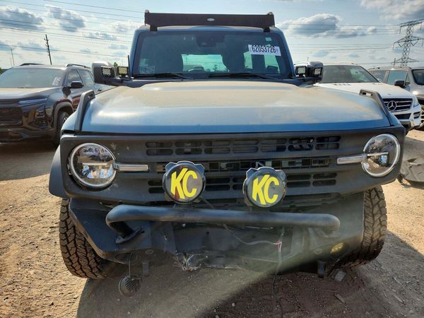 2023 FORD BRONCO