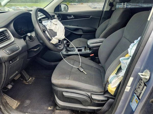 2020 KIA SORENTO L, LX, S