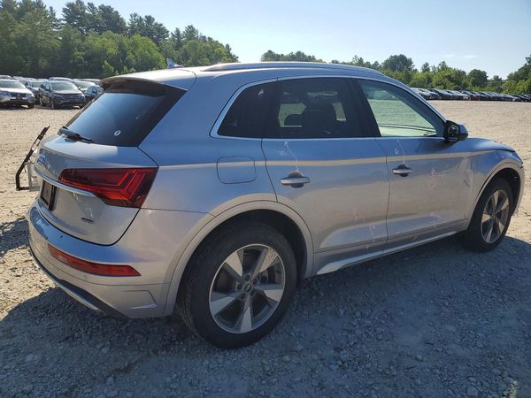 2023 AUDI Q5 quattro Premium