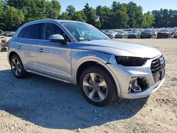 2023 AUDI Q5 quattro Premium
