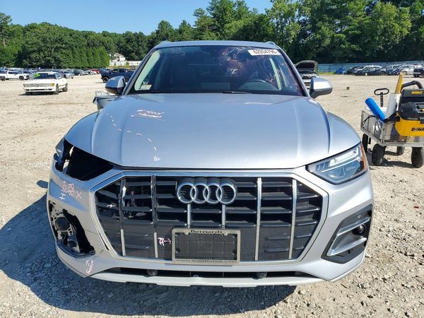 2023 AUDI Q5 quattro Premium