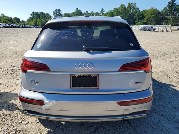 2023 AUDI Q5 quattro Premium