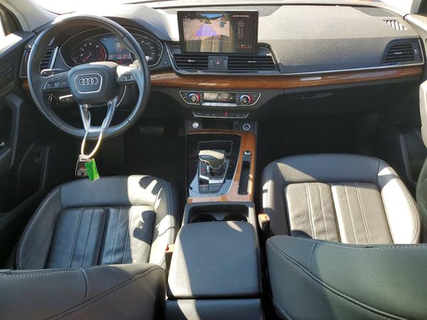 2023 AUDI Q5 quattro Premium