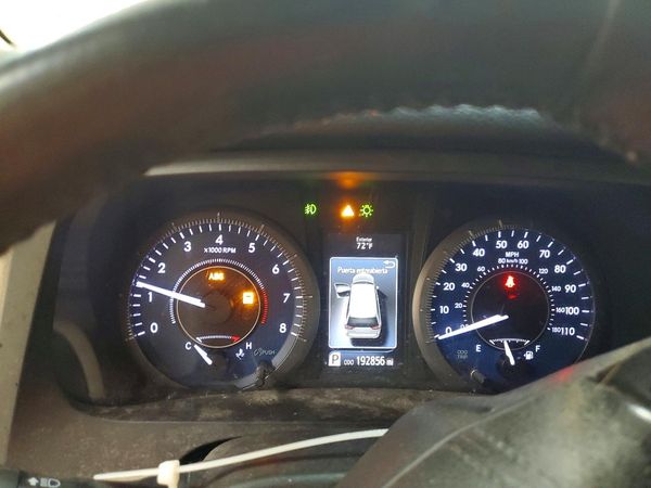 2015 TOYOTA SIENNA