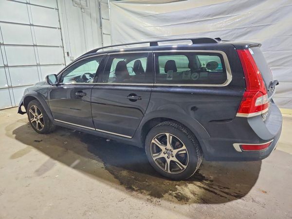 2014 VOLVO XC70