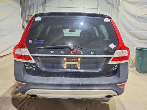 2014 VOLVO XC70