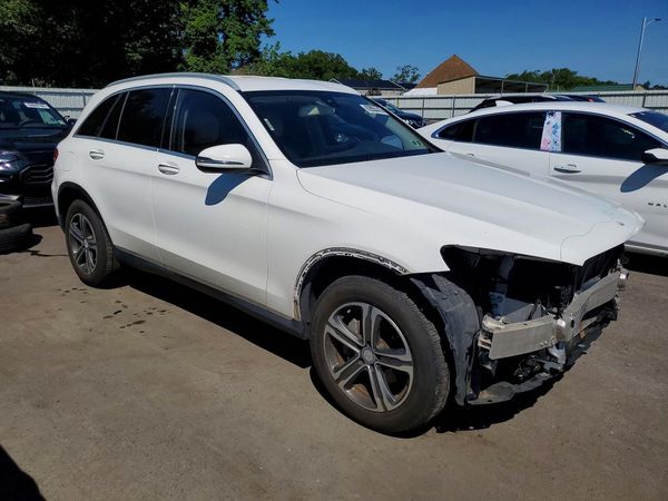 2017 MERCEDES-BENZ GLC GLC300