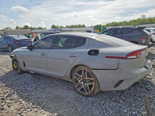 2022 KIA STINGER