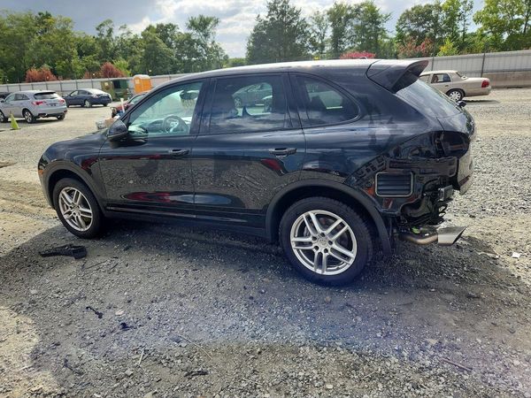 2018 PORSCHE CAYENNE Base / Platinum Edition
