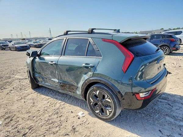 2023 KIA NIRO