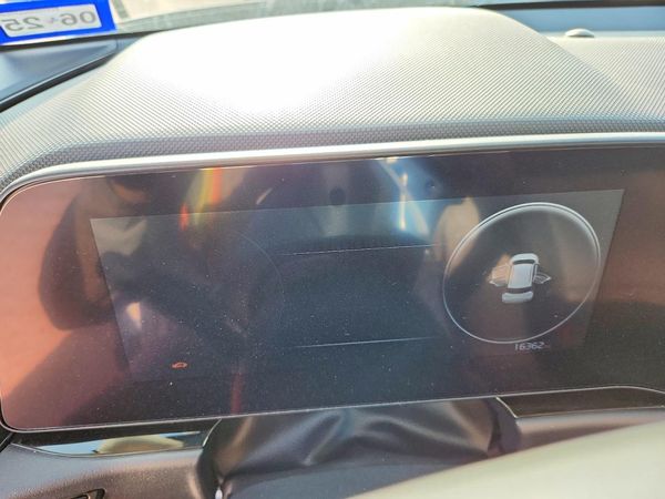 2023 KIA NIRO