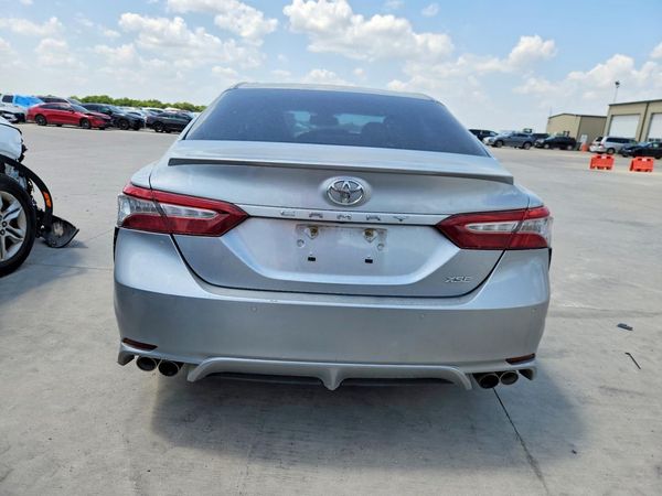 2018 TOYOTA CAMRY XSE — DIRR