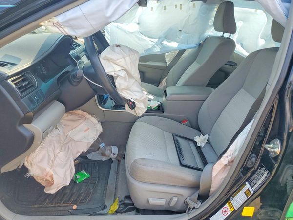 2015 TOYOTA CAMRY