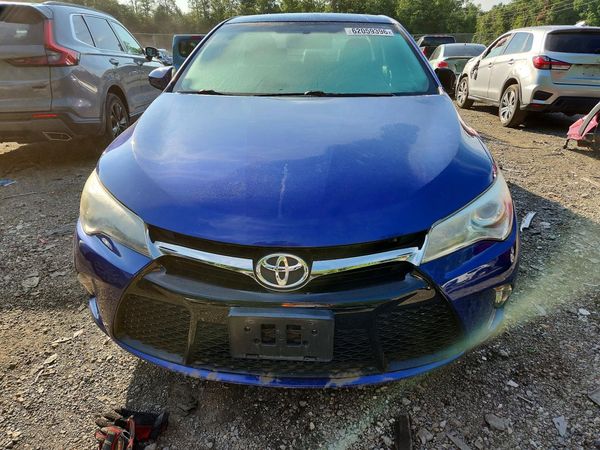 2015 TOYOTA CAMRY