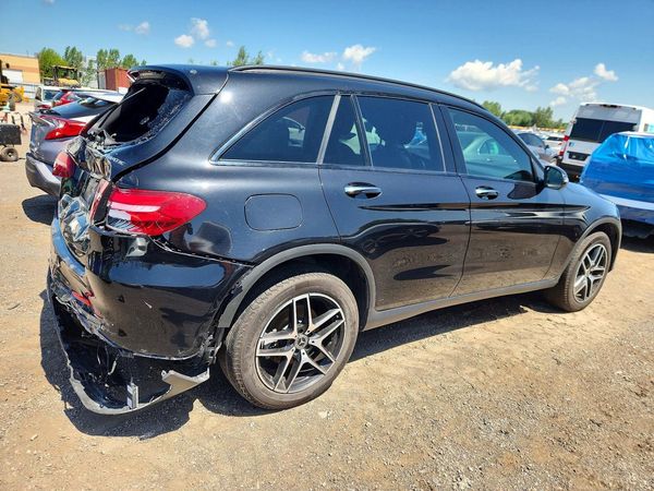 2019 MERCEDES-BENZ GLC GLC 300-4M