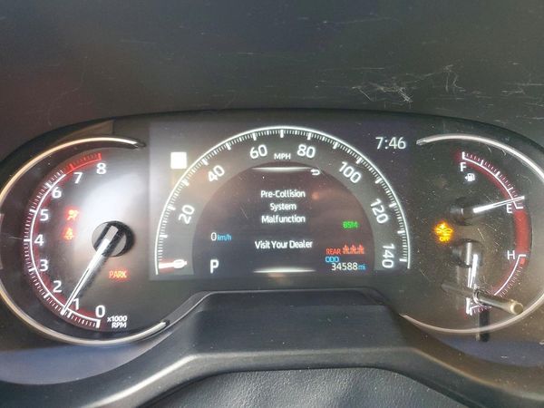 2024 TOYOTA RAV4 XLE