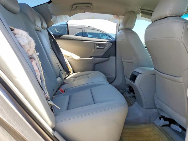 2015 TOYOTA CAMRY