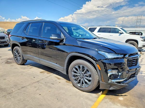2023 CHEVROLET TRAVERSE RS — Passenger 3/4