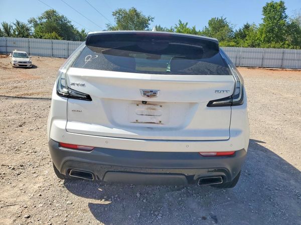 2019 CADILLAC XT4 Sport