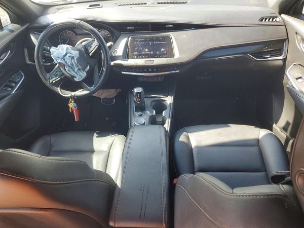 2019 CADILLAC XT4 Sport