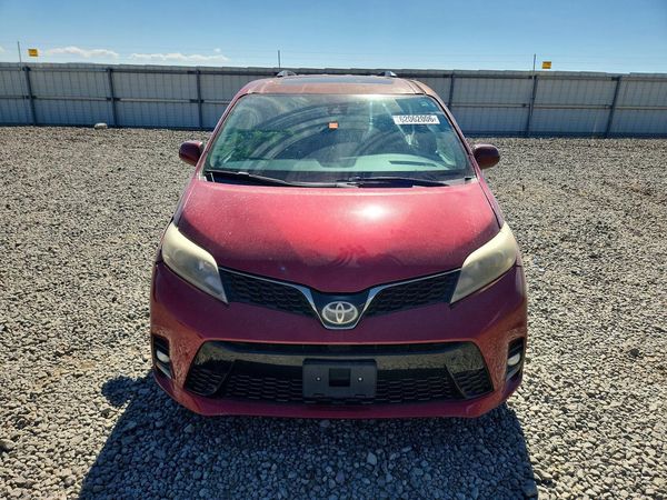 2019 TOYOTA SIENNA SE/SE Premium