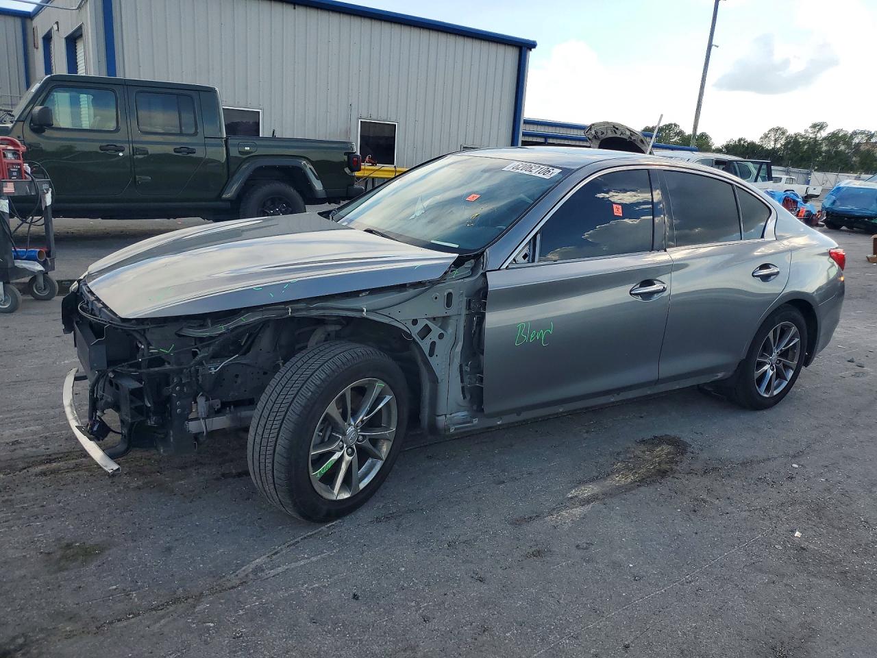 2017 INFINITI Q50