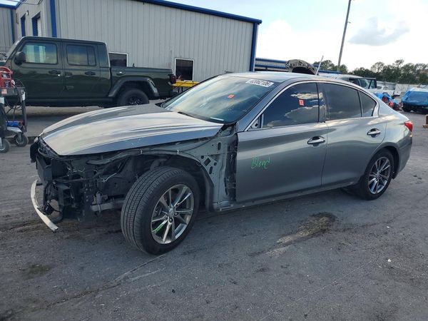 2017 INFINITI Q50