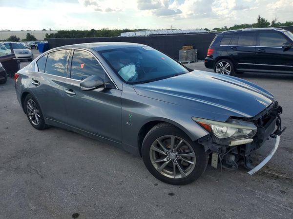 2017 INFINITI Q50