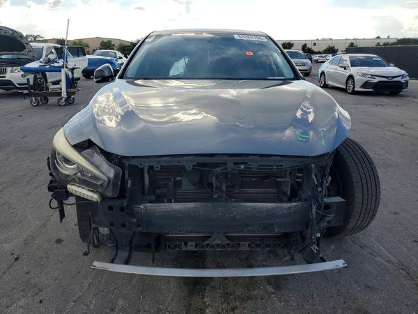 2017 INFINITI Q50