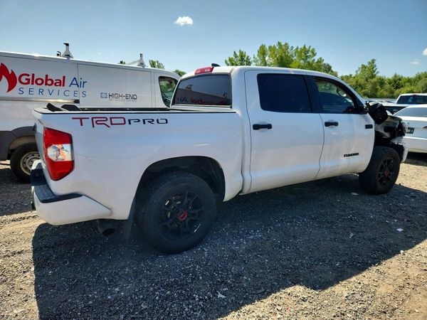2021 TOYOTA TUNDRA SR5 grade