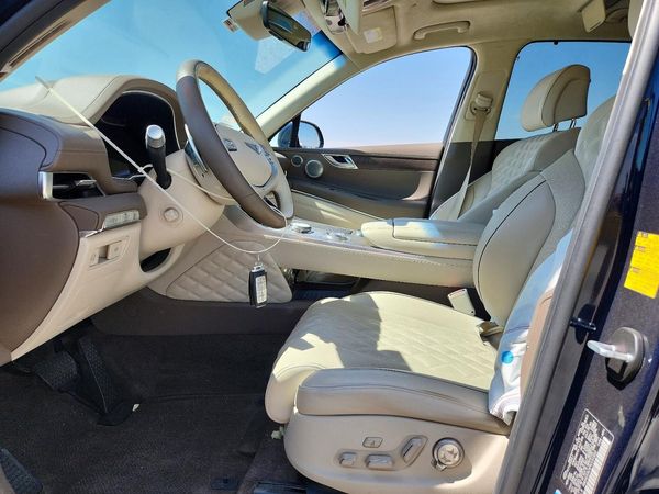 2023 GENESIS GV80