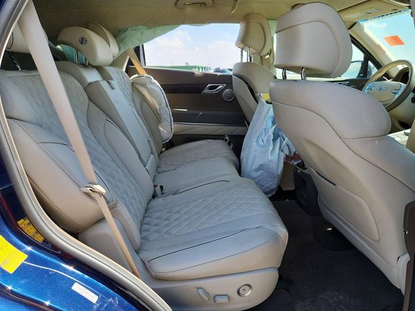 2023 GENESIS GV80