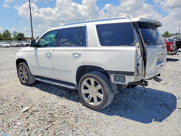 2018 CADILLAC ESCALADE Luxury