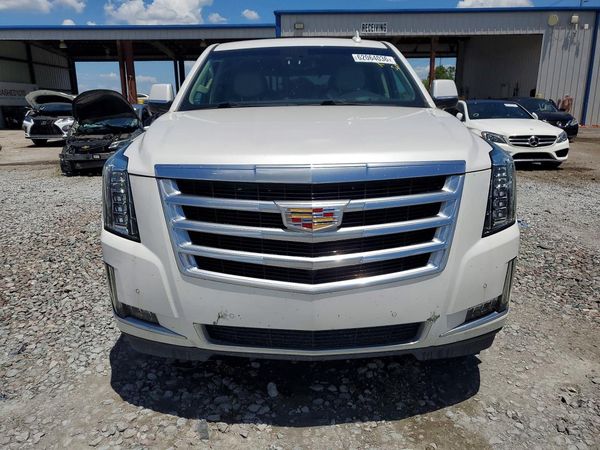 2018 CADILLAC ESCALADE Luxury