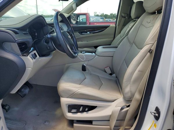 2018 CADILLAC ESCALADE Luxury