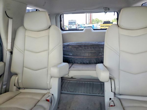 2018 CADILLAC ESCALADE Luxury